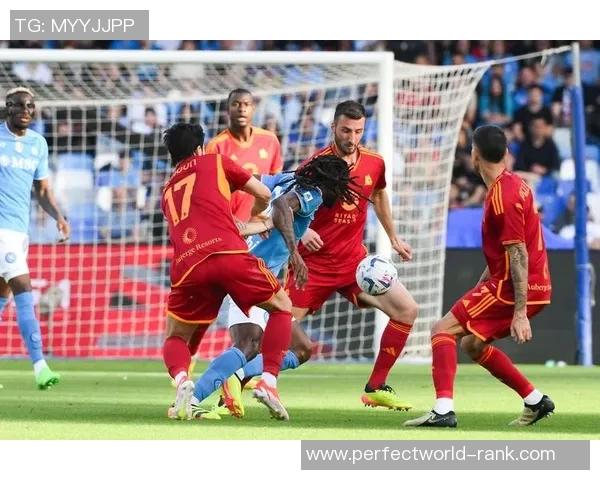 意甲焦点战巴萨与曼联握手言和乌龙球引发全场热议与转会传闻