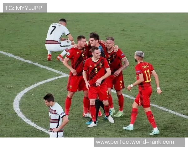 欧联杯惊喜时刻巴黎圣日耳曼逆转热刺引发争议判罚热议